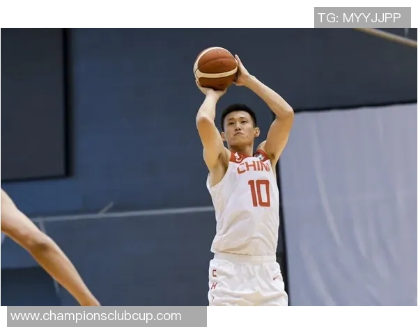 周鹏：从篮球场上的拼搏到人生舞台的精彩转变与成长之路